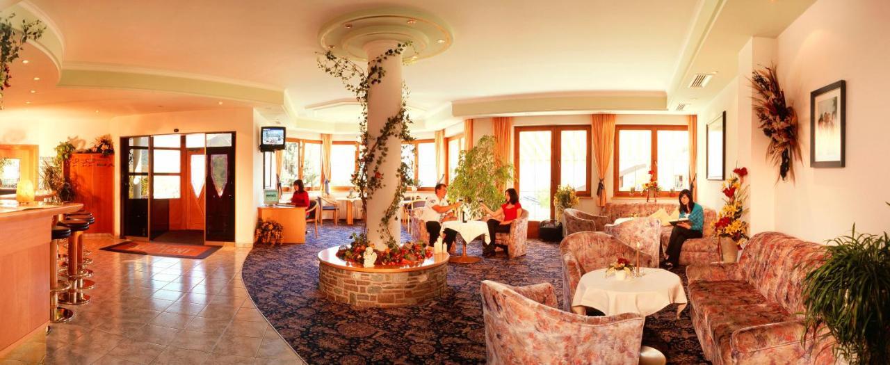 פיס Hotel Belmont מראה חיצוני תמונה