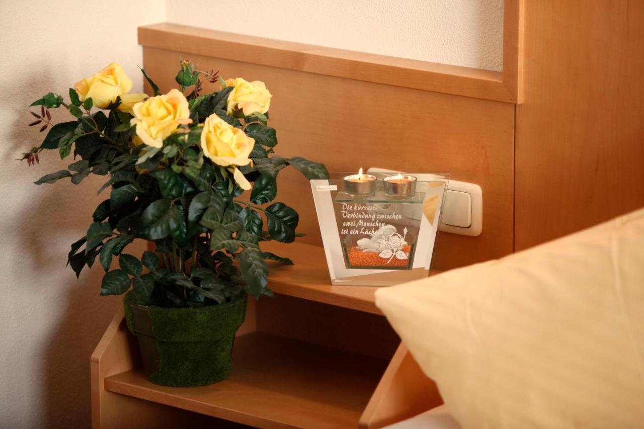 פיס Hotel Belmont מראה חיצוני תמונה